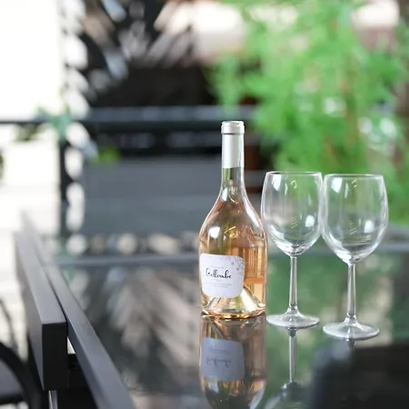 Les Du Lion アパート *