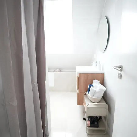 Les Du Lion アパート